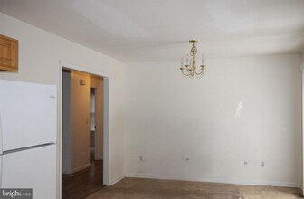 25880 Brookwood Rd in Greensboro, MD - Building Photo - Building Photo