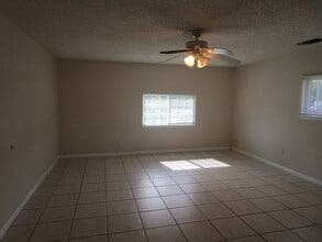 231 Stephen St in Fairfield, CA - Building Photo - Building Photo