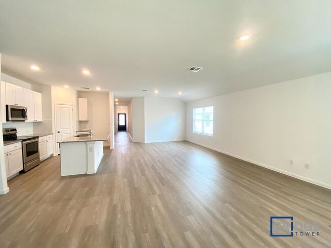 2720 Coral Vly in Seguin, TX - Building Photo - Building Photo