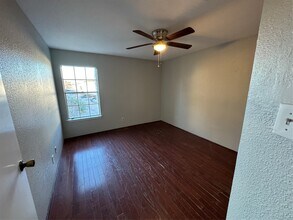 7400 Bellerive Dr in Houston, TX - Building Photo - Building Photo