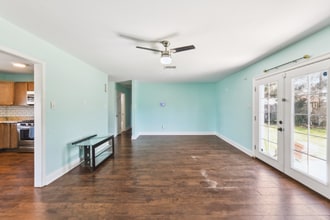 4 Bradley Pl in Kenner, LA - Building Photo - Building Photo