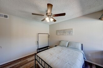 5124 W Harmont Dr in Glendale, AZ - Building Photo - Building Photo