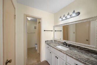 14515 Wunderlich Dr in Houston, TX - Building Photo - Building Photo