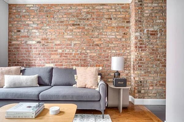 325 E 5th St in New York, NY - Building Photo - Building Photo
