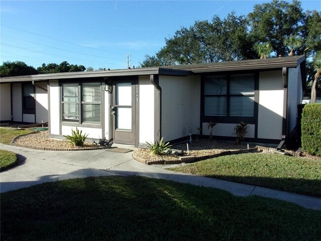 37724 Alissa Dr in Zephyrhills, FL - Building Photo - Building Photo