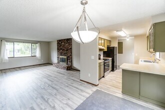 9415 N Howard St in Spokane, WA - Building Photo - Building Photo