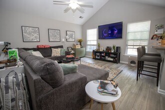 6 Reems Ct in Hopkins, SC - Building Photo - Building Photo