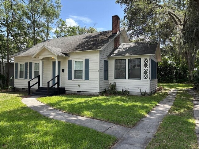property at 211 N Highland Ave