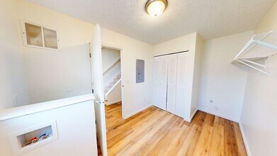 4652 Shalers Dr in Columbus, OH - Building Photo - Building Photo