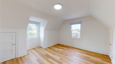 2129 Haste Street in Berkeley, CA - Building Photo - Building Photo