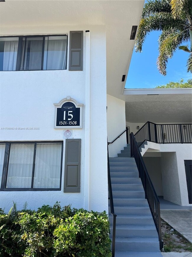 2550 SW 18th Terrace in Fort Lauderdale, FL - Building Photo - Building Photo