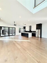 4260 Rosewood Ave in Dallas, TX - Building Photo - Building Photo