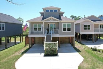 719 Baywood Dr in Seabrook, TX - Building Photo - Building Photo