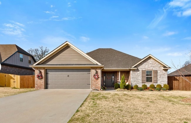 389 Lazzari St in Springdale, AR - Building Photo - Building Photo