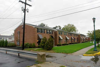 815-837 Mcclain Rd in Columbus, OH - Building Photo - Building Photo