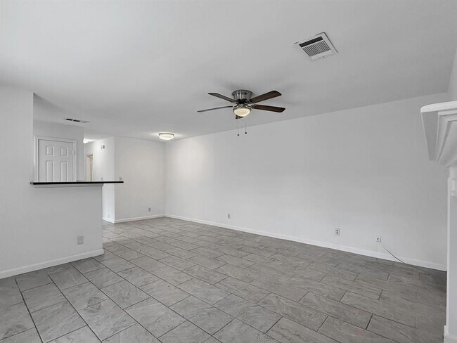 403 Fantail Loop in Lakeway, TX - Building Photo - Building Photo