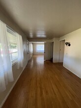 340 E Island Lake Rd in Shelton, WA - Building Photo - Building Photo