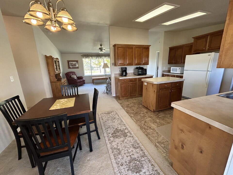 7770 Old Yellowstone Trail in Willow Creek, MT - Building Photo