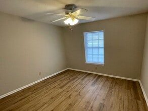 3820 Country Club Rd in Winston-Salem, NC - Building Photo - Building Photo