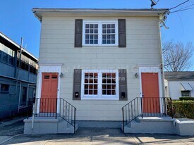 332 Ashley Ave in Charleston, SC - Building Photo