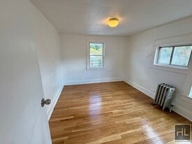 Carroll St, YONKERS in Yonkers, NY - Building Photo