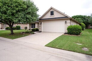 9628 Applewood Trail in Denton, TX - Building Photo
