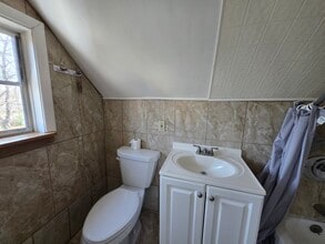 25 Oneco St in Norwich, CT - Building Photo - Building Photo