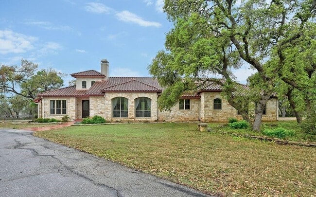 2850 Mount Gainor Rd in Dripping Springs, TX - Building Photo - Building Photo