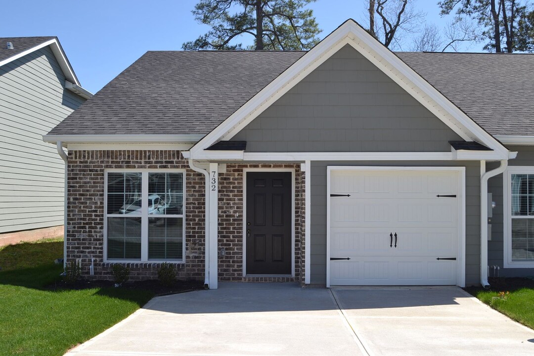 732 Leela Ct in Grovetown, GA - Building Photo