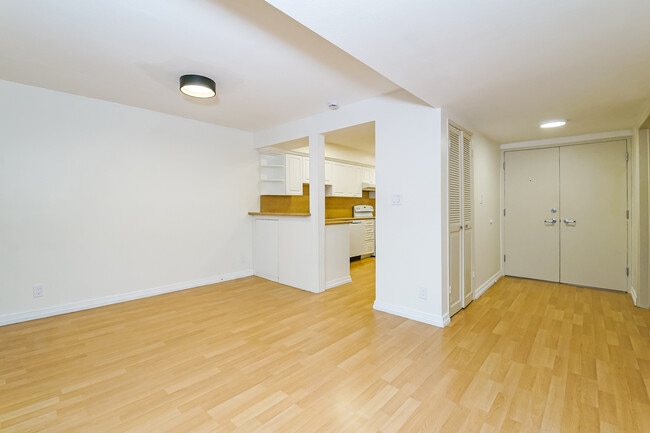 property at 4807 Woodley Ave