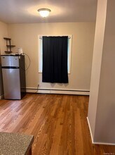 5 Maplewood Rd in Huntington Station, NY - Building Photo - Building Photo