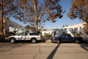 1271 S Plymouth Blvd in Los Angeles, CA - Building Photo
