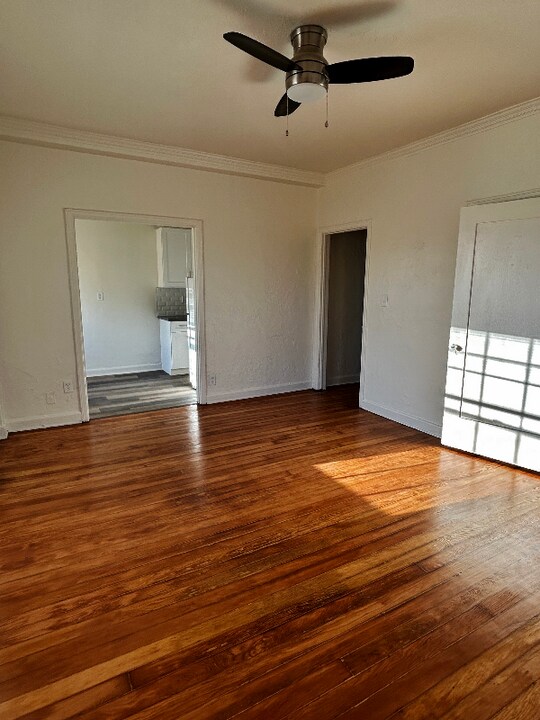 1523 N McCadden Pl in Los Angeles, CA - Building Photo