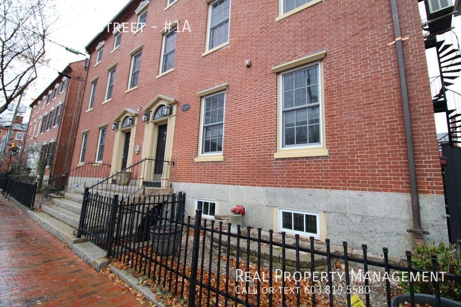159 State Street in Portsmouth, NH - Building Photo