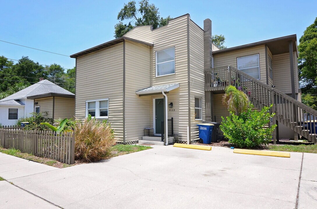 912 Hart St in Clearwater, FL - Building Photo