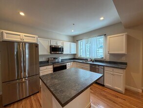 160 Summer St in Haverhill, MA - Building Photo - Building Photo