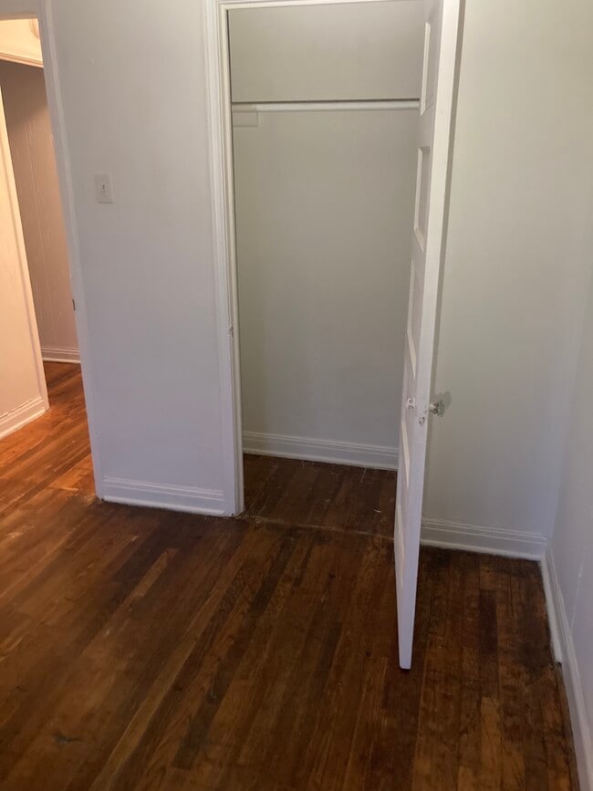 property at 525 Walton Ave