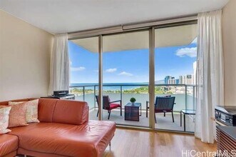 1551 Ala Wai Blvd in Honolulu, HI - Foto de edificio - Building Photo