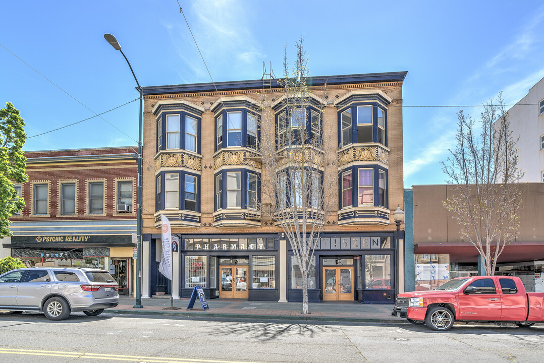 337-341 Georgia St in Vallejo, CA - Foto de edificio