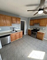 1018 Hancock Ave, Unit 3 in Bridgeport, CT - Building Photo