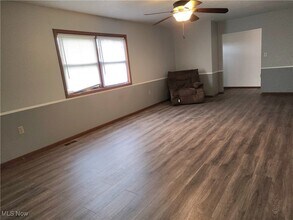 10315 Marne Rd in Frazeysburg, OH - Building Photo - Building Photo