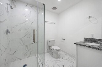 9531 Everglade Dr in Houston, TX - Foto de edificio - Building Photo