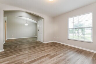 543 Hummingbird Ct in Poinciana, FL - Building Photo - Building Photo