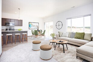 Willowbrook Village in Sioux Falls, SD - Building Photo