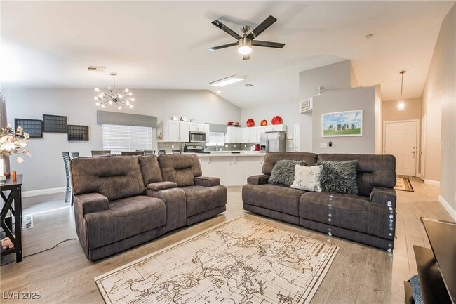 5516 Honey Mesquite Ln