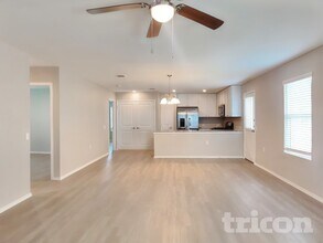 7319 Rosada Way in San Antonio, TX - Building Photo - Building Photo