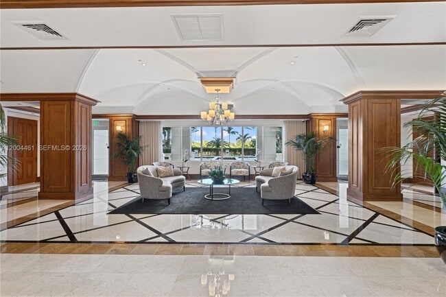 13621 Deering Bay Dr in Coral Gables, FL - Building Photo - Building Photo