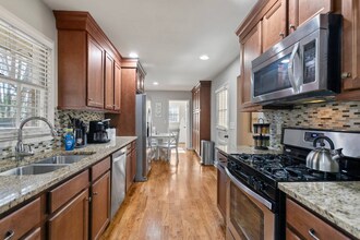 3270 Hickory Crest Dr NW in Marietta, GA - Building Photo - Building Photo