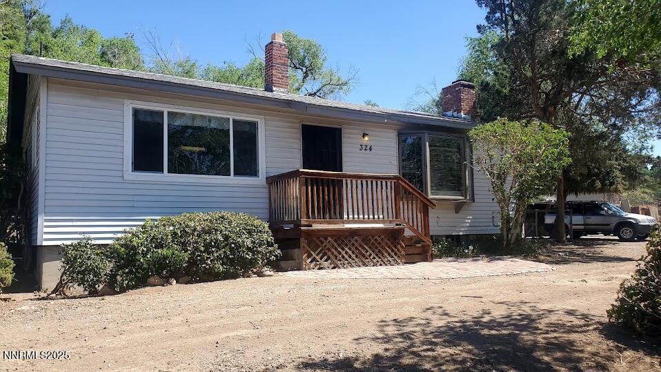 324 E Queen Way in Sparks, NV - Building Photo