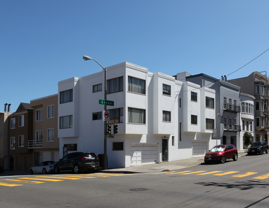 1590 Green St in San Francisco, CA - Building Photo